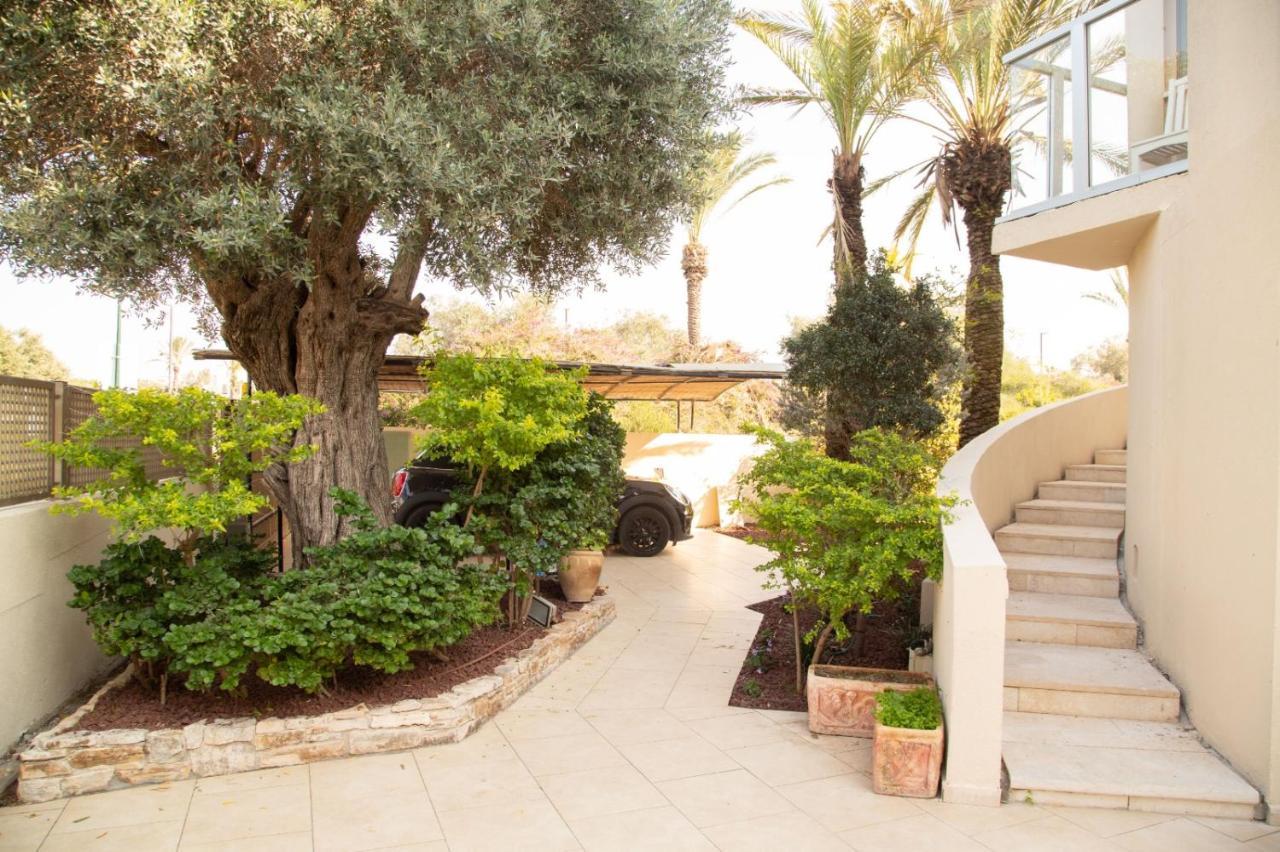 Villa Sky Garden Caesarea Exterior photo